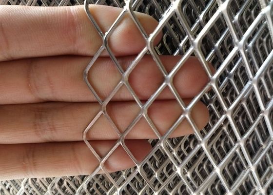 Galvanized Air Filter Mesh Carbon Steel Material 0.35 Mm Thickness
